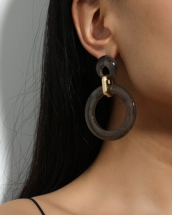 Pendientes geométricos largos acrílicos, Nicola