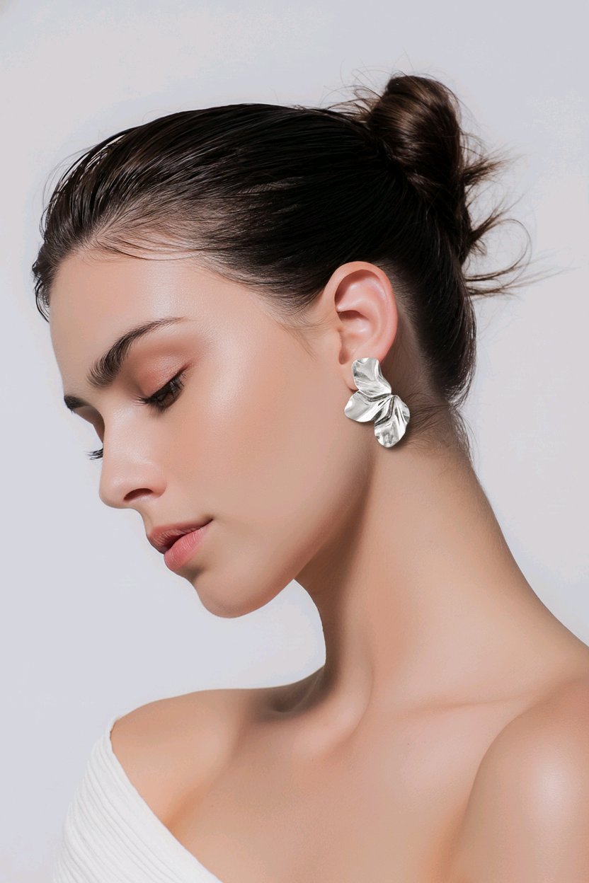 Pendientes geométricos en forma de flor, Alexia
