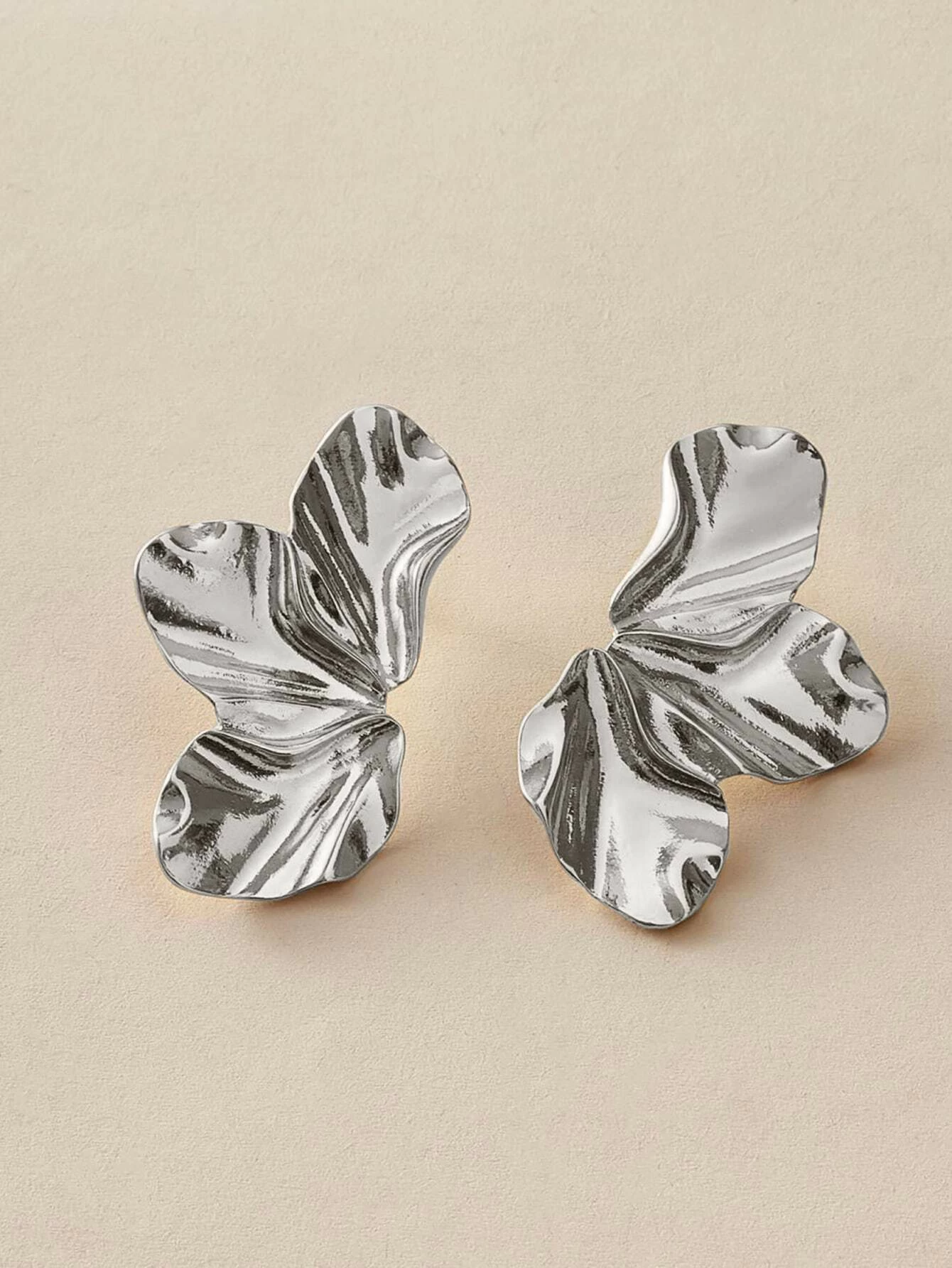 Pendientes geométricos en forma de flor, Alexia - Imagen 3