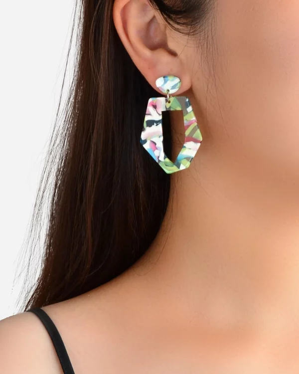 Pendientes geométricos de resina, Jasmina
