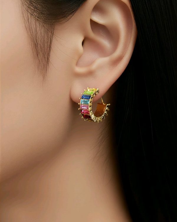 Pendientes diseño de aro abierto con cristales, Amarilis