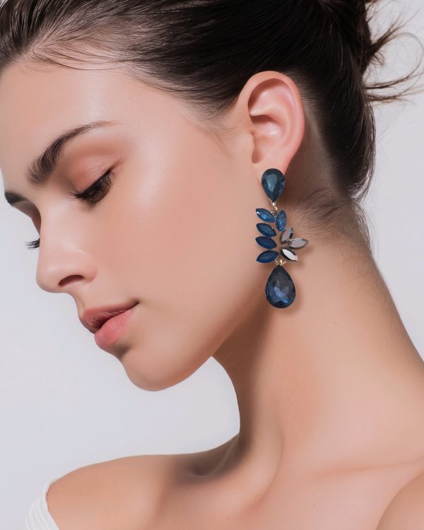 Pendientes geométricos largos de cristal, Aitana
