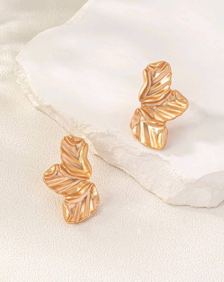 Pendientes geométricos diseño de media flor, Ailén - Imagen 4