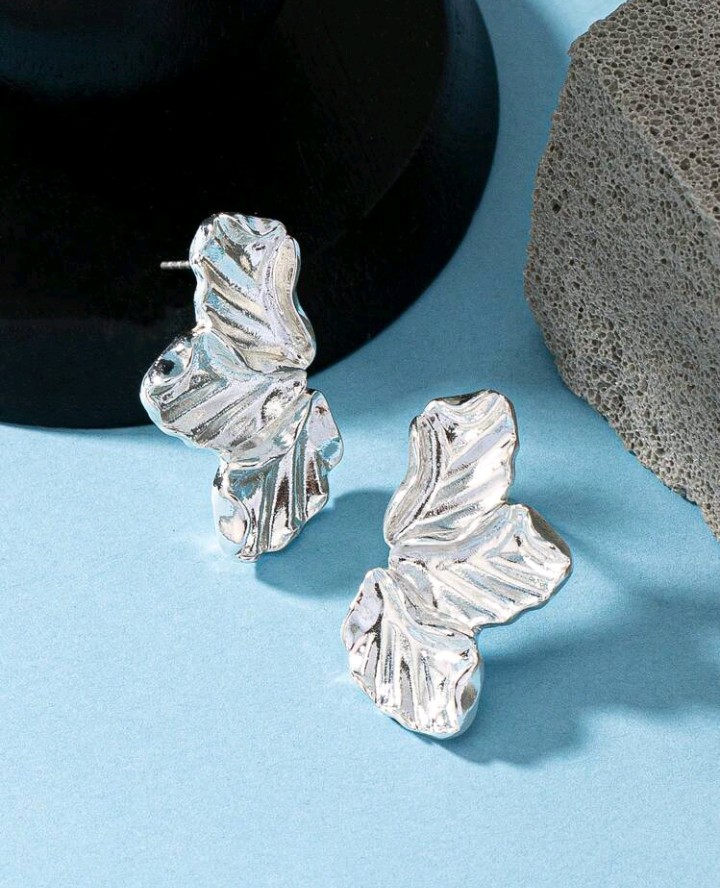 Pendientes geométricos diseño de media flor, Ailén - Imagen 7